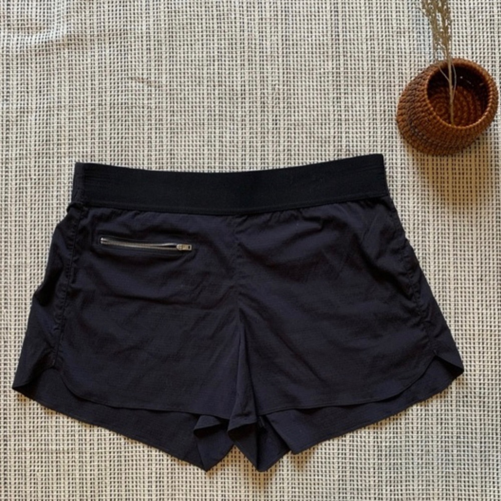 Athleta Lightweight Running Shorts in Black